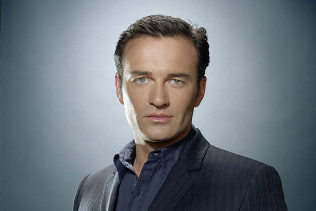 Uno de sus papeles más recordados de Julian McMahon fue el del demoníaco Cole Turner en la serie sobrenatural Charmed