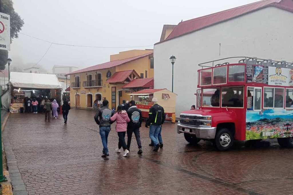 Otra de las afectaciones fue la incertidumbre de los visitantes sobre el acceso al centro de Real del Monte, el cual estuvo restringido desde enero pasado