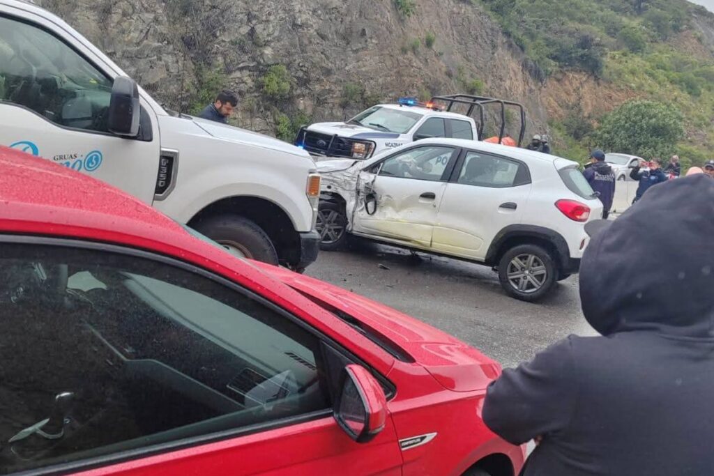 Nuevo percance en el Corredor de la Montaña: Dos automotores se implicaron en el incidente