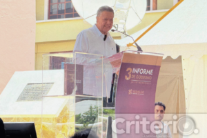 Durante su informe en Huejutla, el gobernador adelantó obras educativas, deportivas, urbanas y carreteras para detonar el desarrollo de la región