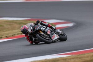 Richie Escalante mantiene el pulso en MotoAmerica con dos top 10 en Mid-Ohio