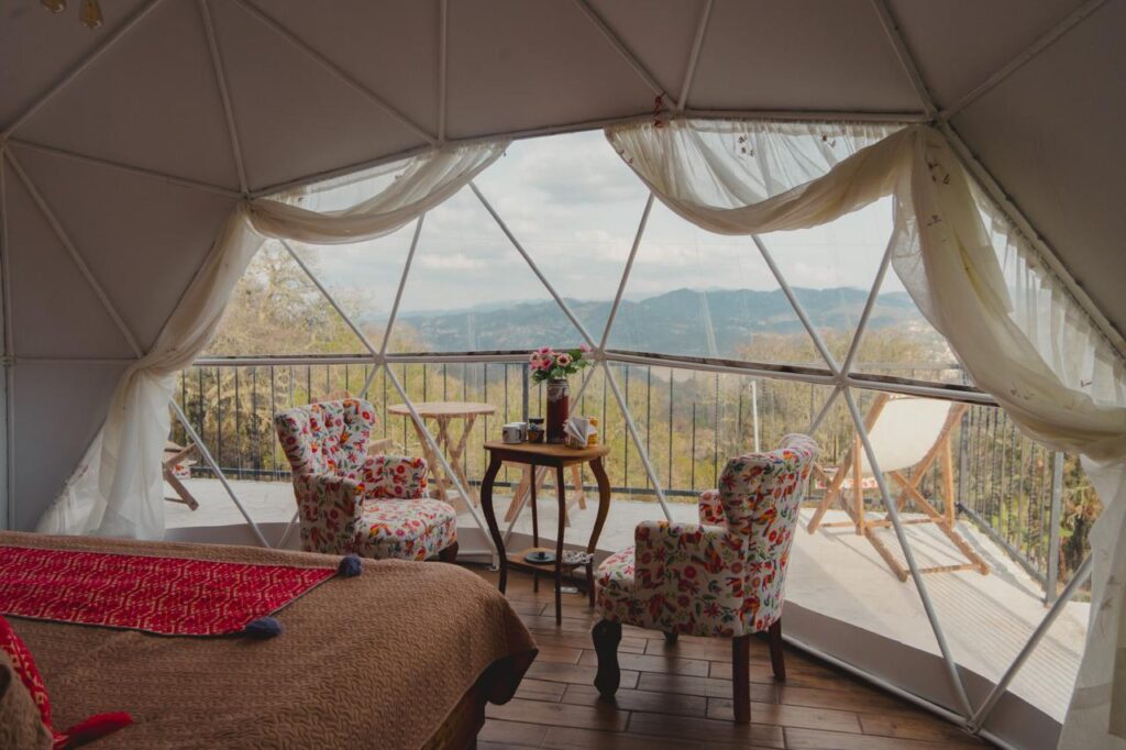 Luz de Luna Glamping: Descubre el bosque de Real del Monte bajo la luna