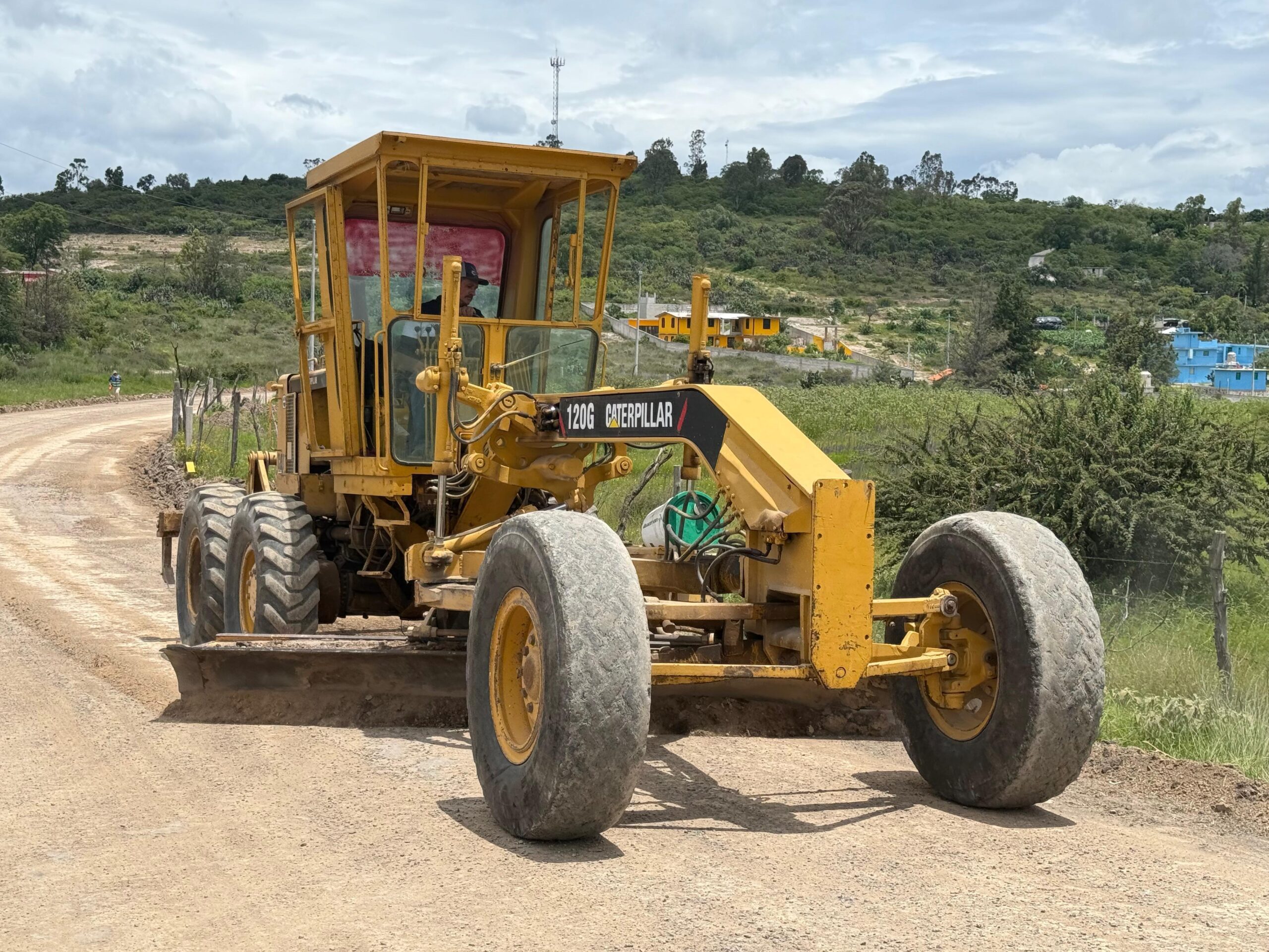 Inicia reconstrucción vial en San Bartolo