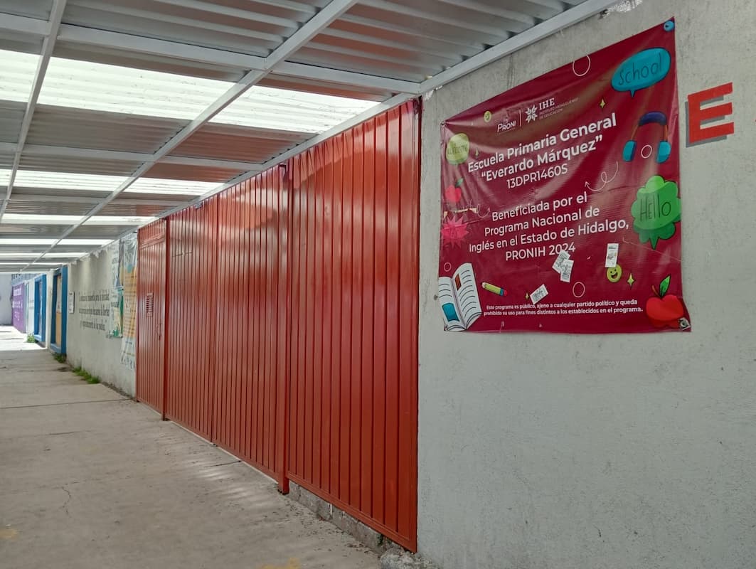 Revisión de requisitos de insicripción en escuelas de Pachuca