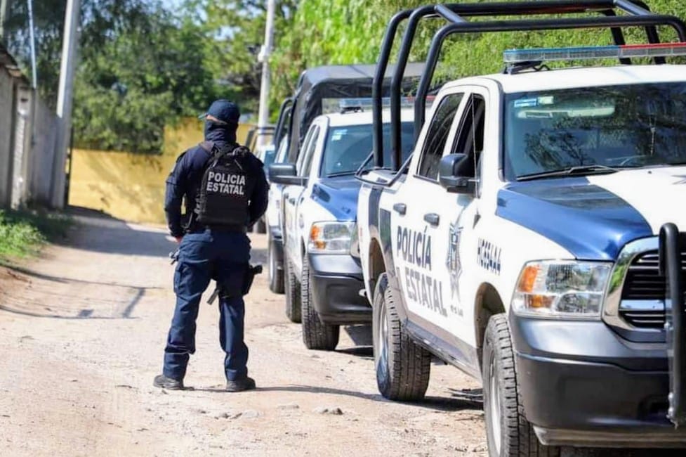 Agentes de la Policía Estatal detuvieron a los presuntos infractores en las proximidades de la UTTT, tras una intensa persecución en las inmediaciones de la carretera Tula-Tepeji.