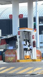Autoridades colocaron sellos de aseguramiento en bombas y accesos