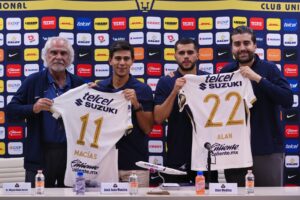 José Juan Macías fue confirmado como nuevo jugador de Pumas
