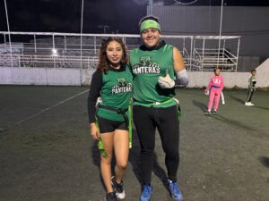 Bryan Archer, presidente y coach de Panteras Pachuca, supervisa un entrenamiento enfocado en fuerza, velocidad y coordinación