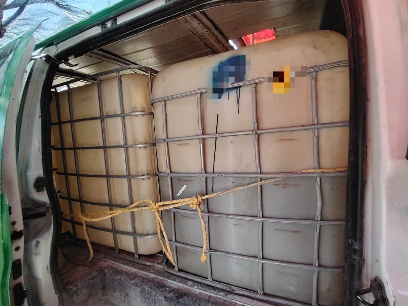 Más de 3 mil litros de hidrocarburo asegurados en cateo contra el huachicol en Ajacuba, Hidalgo.
