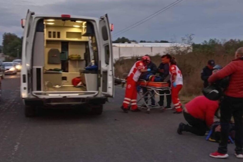 Accidente en Atitalaquia: Pipa chocó contra carro a la altura de la termoeléctrica