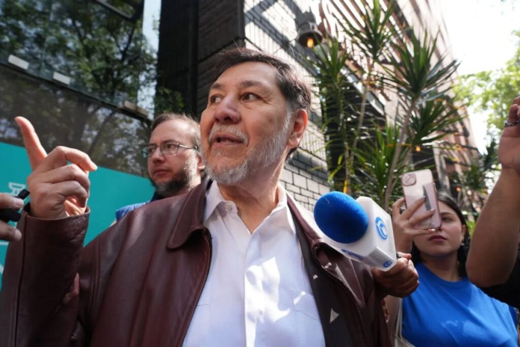 Expareja de Noroña lo acusa de corrupción y lavado de dinero, entre otros delitos