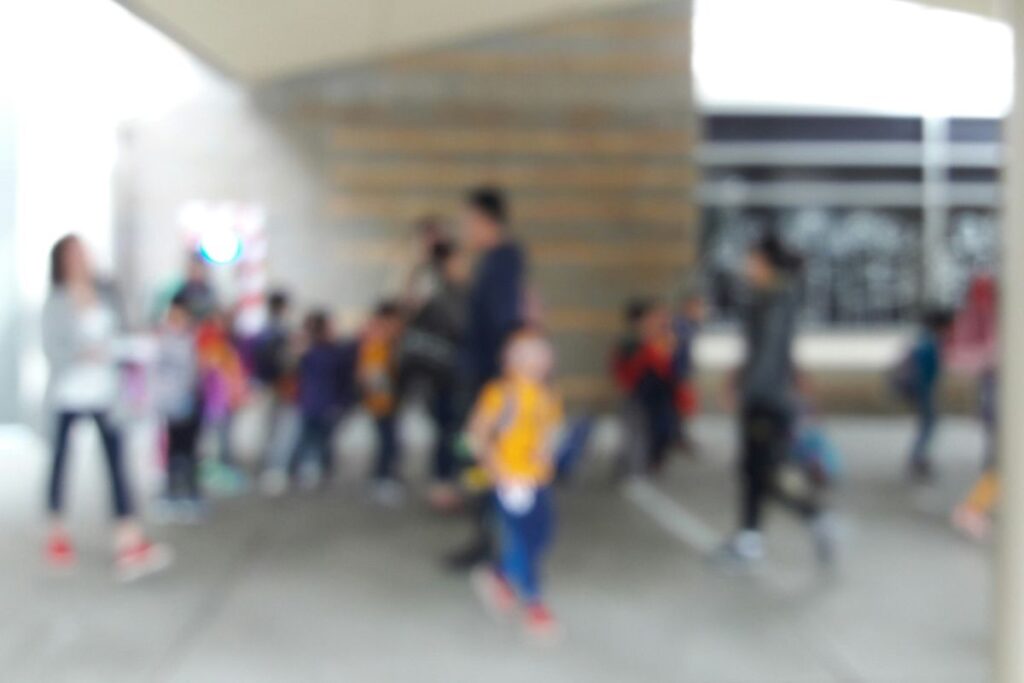 En este regreso a clases, no compartas fotos de tus hijos en las redes por esta razón