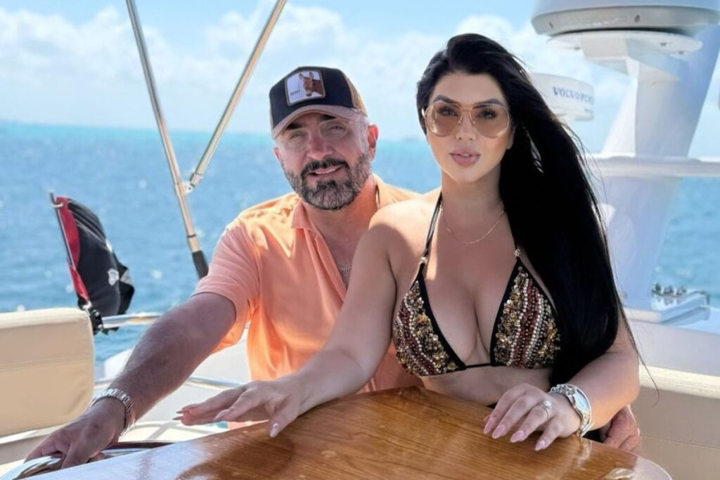 ¡Vicente Fernández Jr. volverá a cambiar pañales a los 62 años! Su esposa está embarazada
