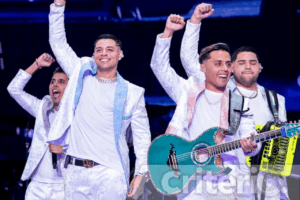 Grupo Firme promete ser uno de los momentos más esperados del fin de semana en el palenque de la feria