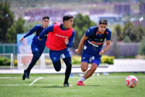 Carlos Sánchez se consolida en la banda derecha de Pachuca