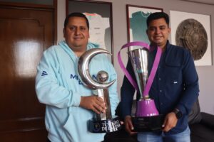 Eduardo Baños lidera la preparación integral del equipo, desde lo táctico hasta lo psicológico