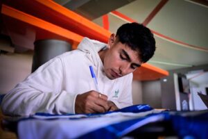 Elías Montiel, joven talento de los Tuzos, renovó con el club hasta 2029Foto: Especial