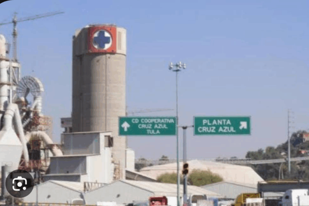 Cierre de Cruz Azul en Ciudad Cooperativa impacta la economía de Hidalgo