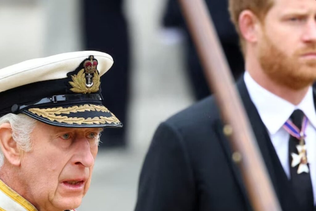 Encuentro privado entre el príncipe Enrique y el rey Carlos III en Clarence House