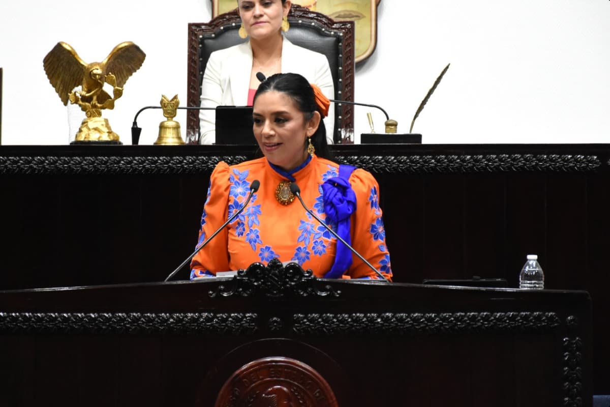La diputada Karla Perales, presidenta de la Comisión de la Niñez, la Juventud, el Deporte y la Familia, argumentó que desde el Legislativo también se reconoce la importancia cultural del estado | Foto: Especial