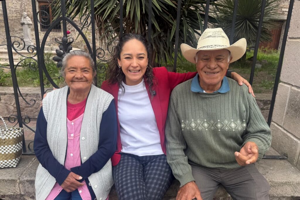 Diputada federal de Hidalgo rindió informe de actividades en plazas públicas | Foto: Especial