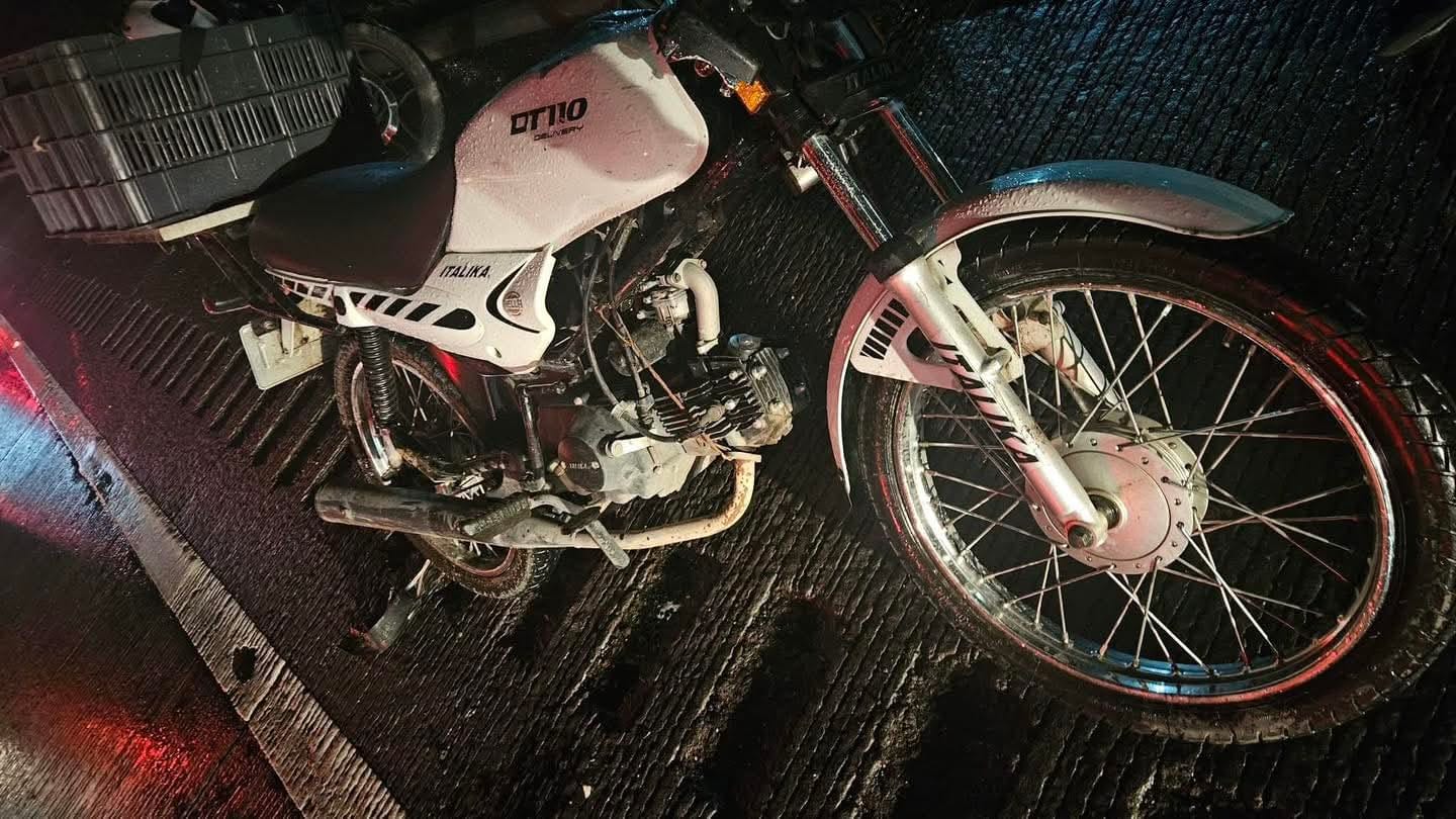 Paramédicos confirmaron el deceso del motociclista en la autopista México-Querétaro