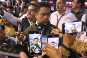El alcalde Medécigo reitera que está dispuesto a resolver legalmente cualquier acusación en su contra relacionada con el presunto plagio