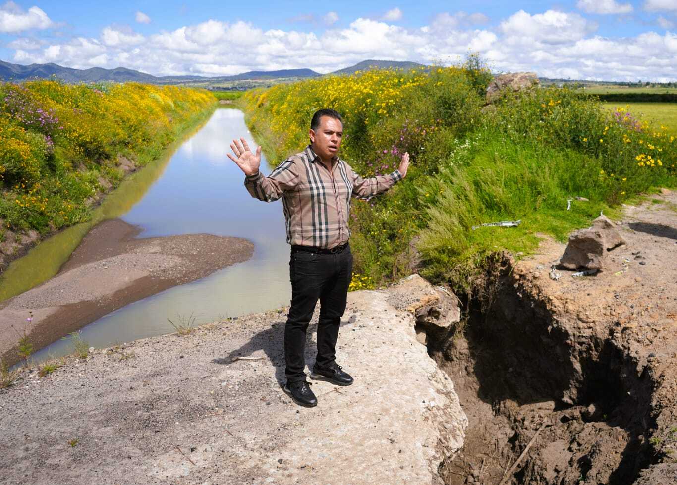El alcalde Jorge Hernández Araus encabezó el banderazo de obras en Cuautepec