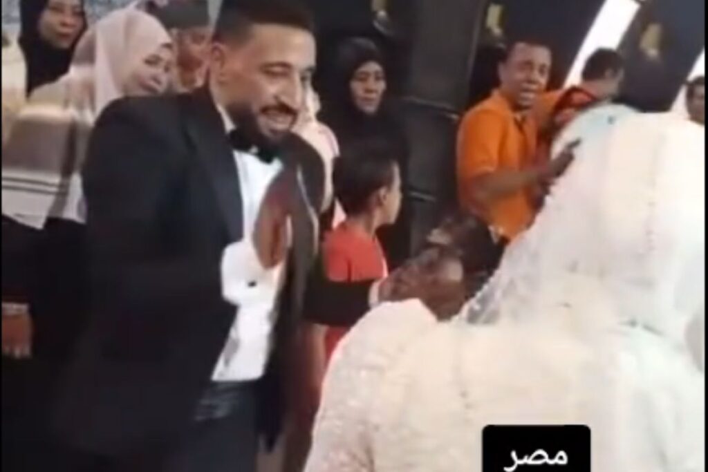 Novio celebraba su boda en Egipto cuando colapsó en frente de todos sus invitados