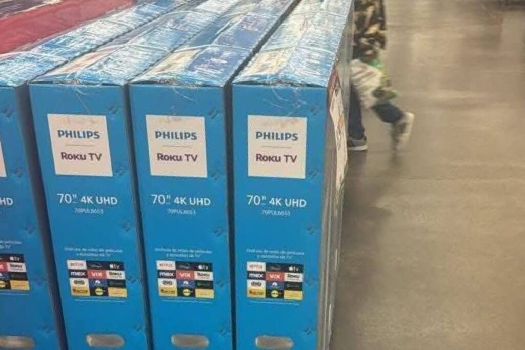 Error de Walmart hace que ofrezcan pantallas a 500 pesos y varios enfrentamientos