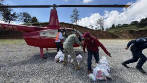 Brigadas de emergencia apoyan rescates en zonas afectadas de Tianguistengo