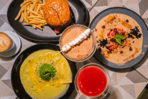 Disfruta una experiencia única en Vicke Concept House: café, gastronomía y rock en vivo en Actopan