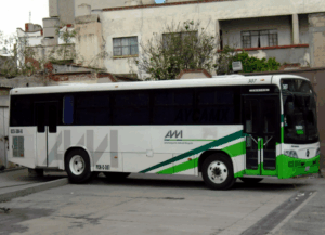 Elementos de seguridad mantienen vigilancia en la México–Querétaro por recientes ataques.