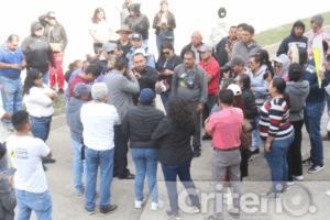 El bloqueo generó molestias entre los transeúntes y conductores, con connatos de bronca en distintos momentos