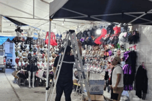 Los espacios del pabellón de Día de Muertos fueron sorteadosFoto: Carlos Cisneros