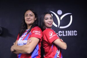 Hillian López y Itati Suárez lideran a Fisio Clinic en su camino por el título nacional de la Copa Telmex.
