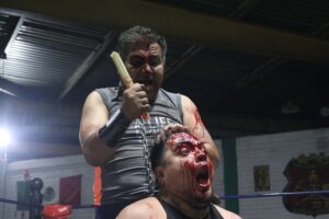 El veterano gladiador compartirá cartel con sus nietos en una noche que promete emociones y rivalidad de sangre