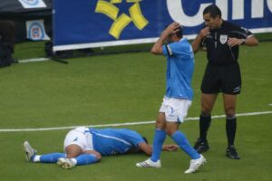 Édgar Andrade sufrió fractura de tibia y peroné en 2007, truncando su ascenso como joven promesa mexicana.