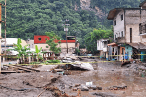 Personal de la Sedena y la Guardia Nacional activó el Plan DN-III-E para apoyar a las familias afectadas por los derrumbes e inundaciones