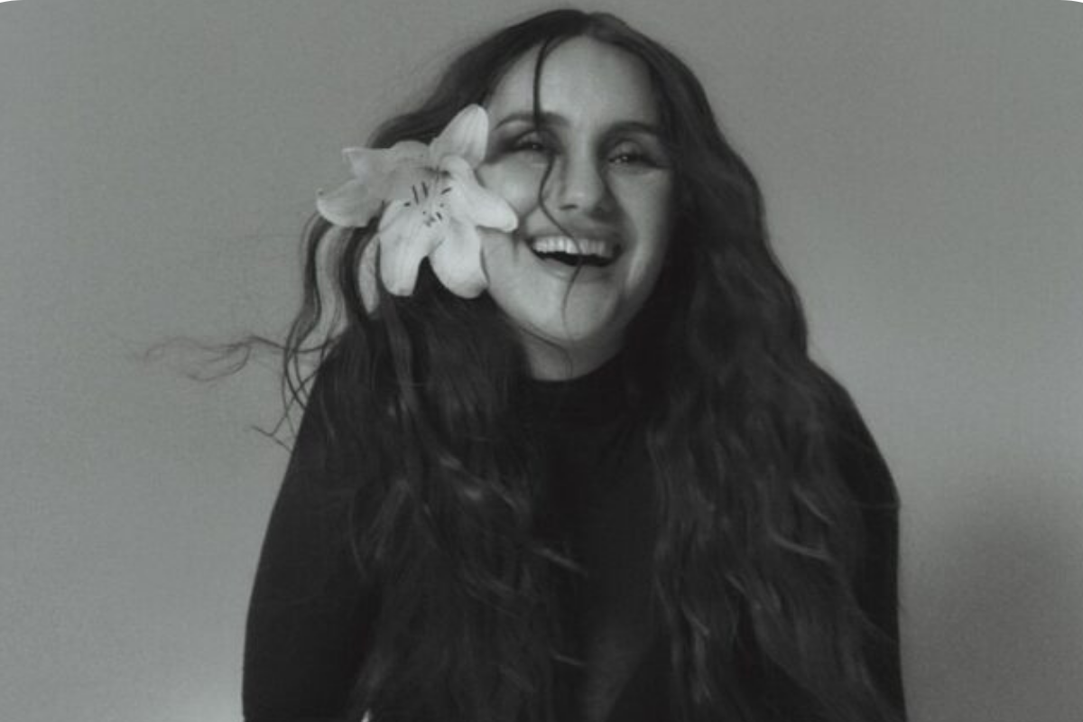 Dulce María también anunció el lanzamiento de su tema G.R.A.C.I.A.S