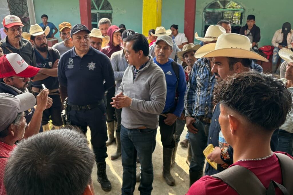 Familias de Zacualtipán recibieron despensas tras el paso del huracán Priscilla en Hidalgo