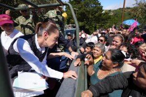 Claudia Sheinbaum recorrió las zonas afectadas en Veracruz