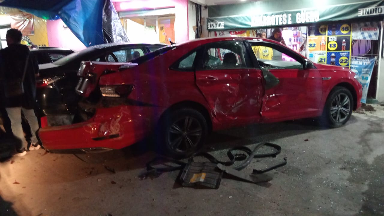 La carretera Pachuca-Sahagún permaneció con tráfico afectado durante la atención del incidente