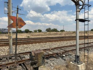 Tren México–Querétaro: ejidatarios de Melchor Ocampo piden obras de mitigación