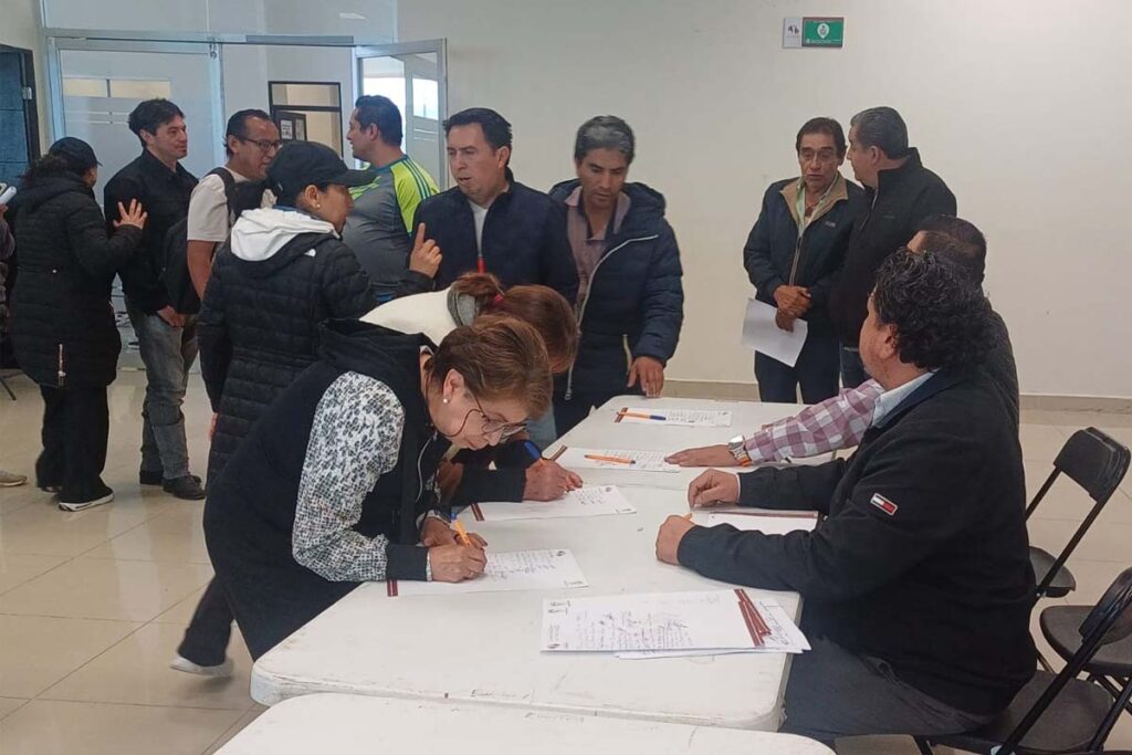Comerciantes señalan como “absurdo” el incremento a la cuota de los locales que están al exterior del centro de abasto de Tulancingo