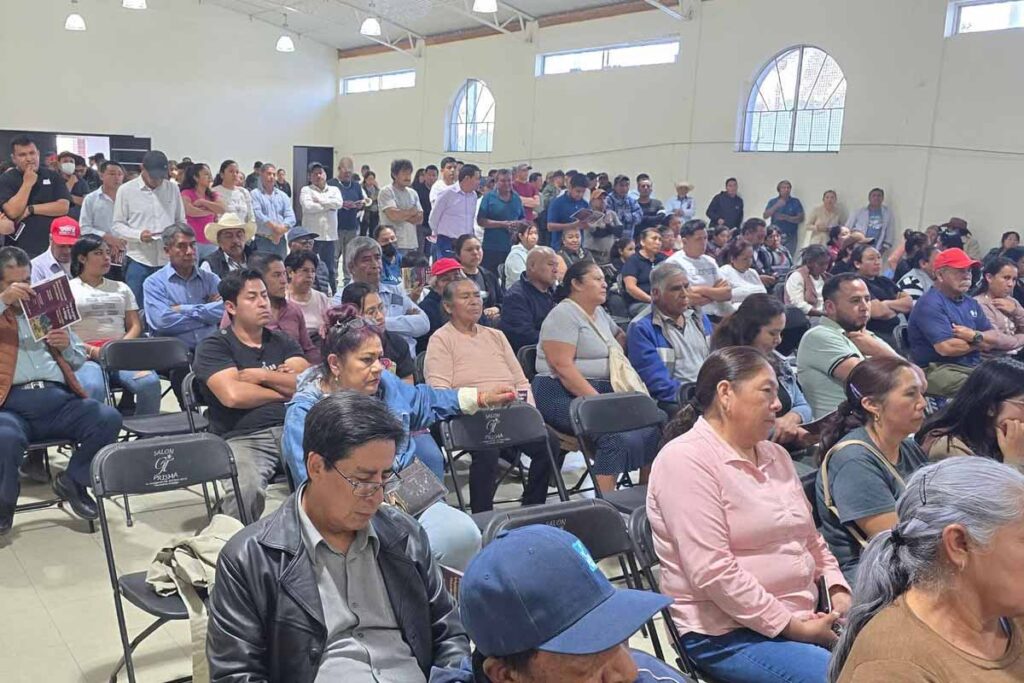 “No queremos un basurero” y “No aceptamos su proyecto”, las consignas de los pobladores de Tlaxcoapan