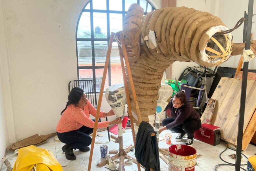 Alebrijes hidalguenses llegarán a la Ciudad de México; conoce a quienes están detrás de estos personajes
