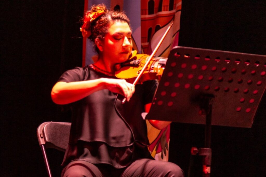 Flores de Noche este Día de Muertos: Una experiencia sensorial para honrar a los difuntos
