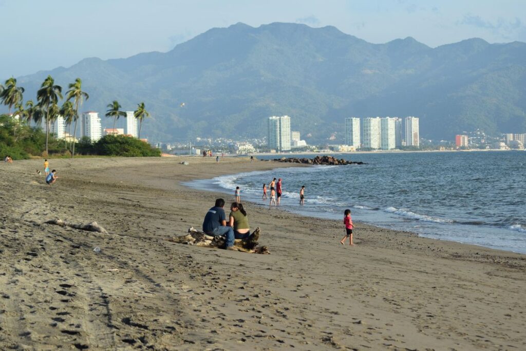 ¡Ya puedes estar en las playas de México sin pagar cuotas! Esto es lo que aprobaron los diputados