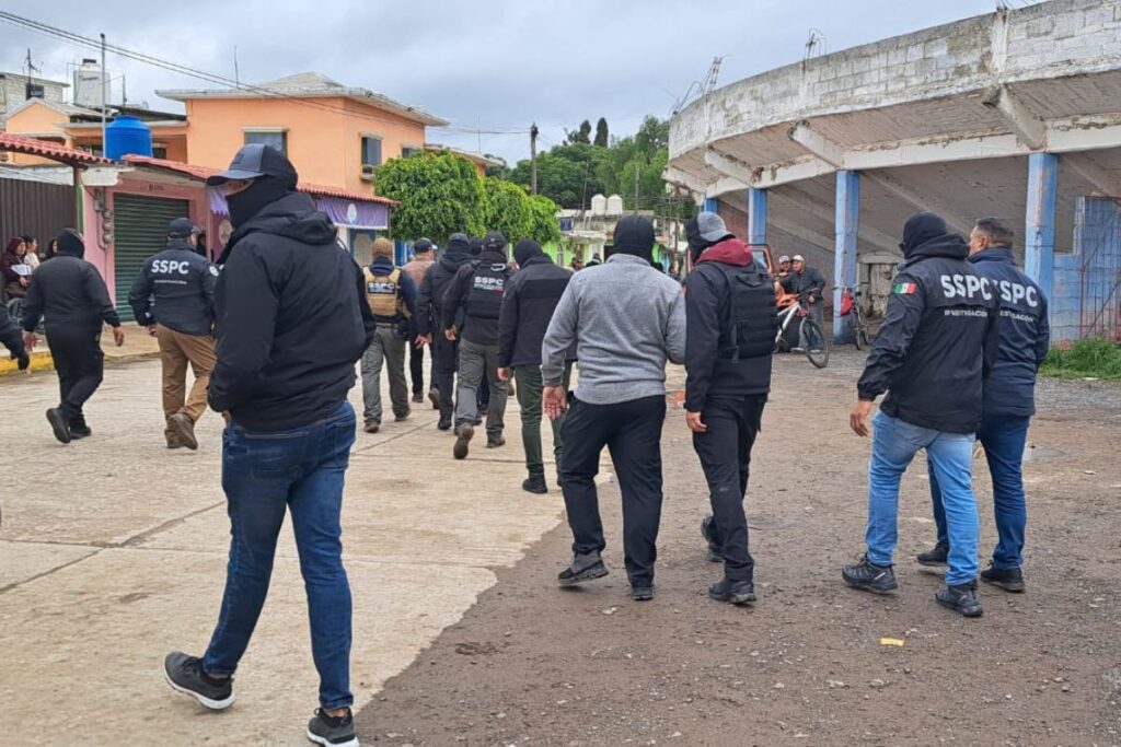 En Tula, fuerzas de seguridad irrumpen en localidad y hacen cateo, pero las acusan de robo